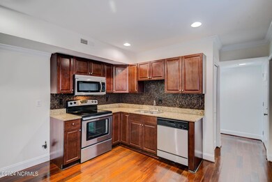 4-web-or-mls-220 Dapple Ct-104