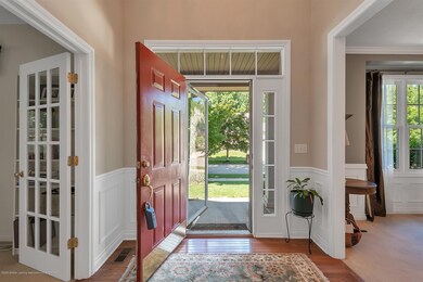 06-1083 Buckingham Rd-WindowStill-R