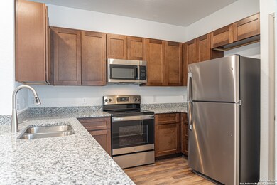 7624 Magnolia Village unit 102, San Antonio, TX 78252 - photo 6