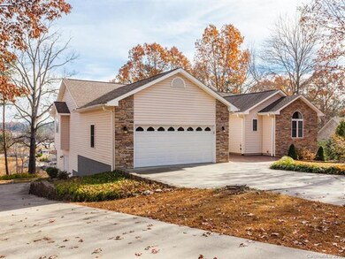 86 Chestnut Ln, Hendersonville, NC 28792 - photo 2