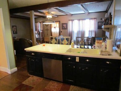 105 Carlisle Ave, Shelbyville, TN 37160 - photo 7