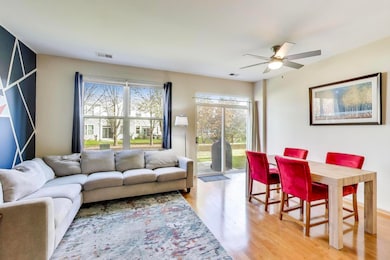 1325 Remington Dr unit 3, Fox Lake, IL 60020 - photo 3