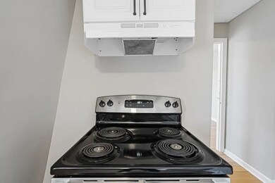 90 Appleton St unit 11, Lowell, MA 01852 - photo 2