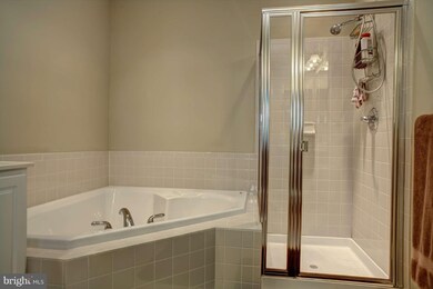 2948 Chinkapin Oak Ln unit 170, Woodbridge, VA 22191 - photo 5