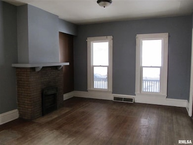 626 E 15th St, Davenport, IA 52803 - photo 7