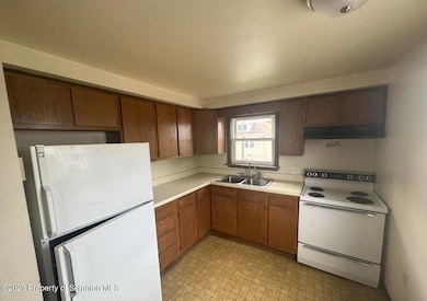 230 New Mallery Place unit 2, Wilkes-Barre, PA 18702 - photo 2