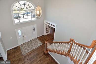 43265 Valiant Dr, Chantilly, VA 20152 - photo 2