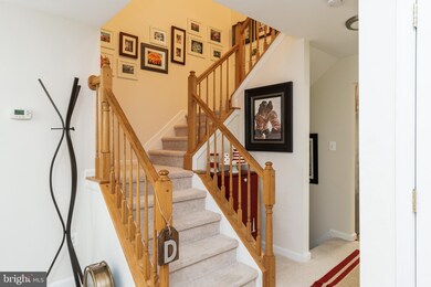 7116 Silverton Ct, District Heights, MD 20747 - photo 2