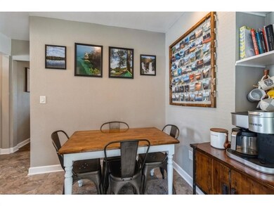 5808 Clark St, Des Moines, IA 50311 - photo 7