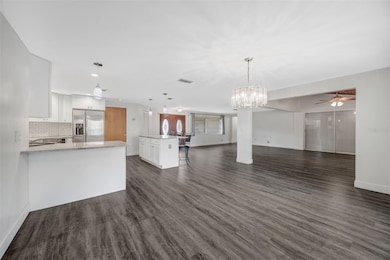 8306 W Forest Cir, Tampa, FL 33615 - photo 7