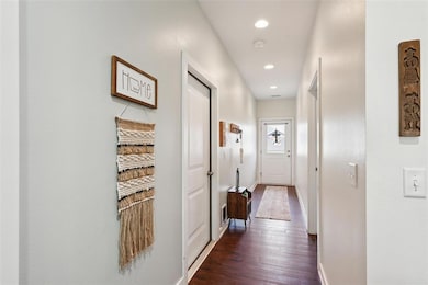 205 N 8th Ave, Sully, IA 50251 - photo 3