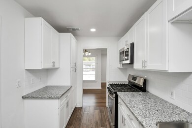 26 Penway St, Houston, TX 77022 - photo 5