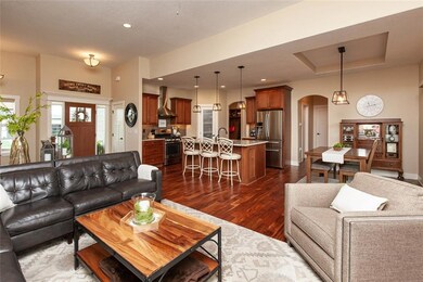 7904 NW 95th St, Johnston, IA 50131 - photo 5