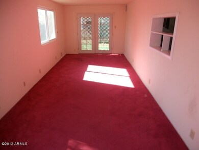 023-258035 family room
