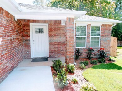 1416 W Crawford St, Denison, TX 75020 - photo 2