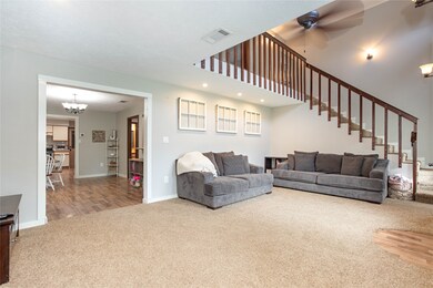 837 Clubside Dr, East Bernard, TX 77435 - photo 4