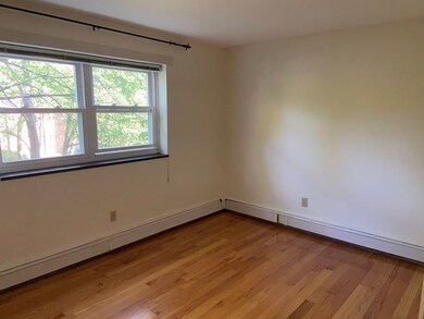 79 Walnut St unit 5, Newtonville, MA 02460 - photo 3