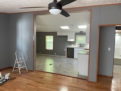 1233 Stokenbury Rd, Elkins, AR 72727 - photo 4