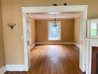 513 Julian St, Waukegan, IL 60085 - photo 4