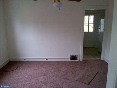 835 W 3rd St, Lansdale, PA 19446 - photo 3