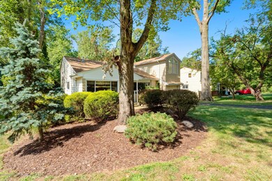 135 Valley Rd, River Edge, NJ 07661 - photo 2