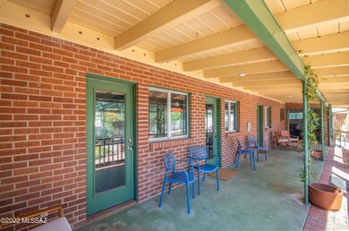 Screened in Patio