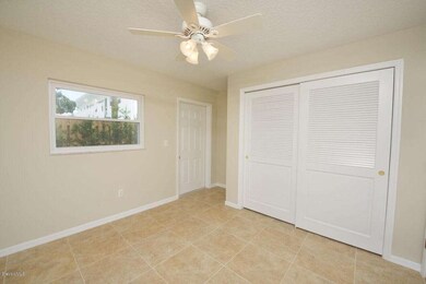 Palm Downstairs Bedroom