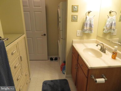 438 Timberline Cir, Berlin, MD 21811 - photo 5