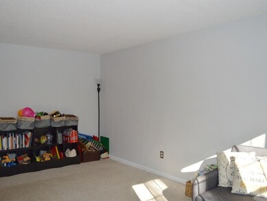 79 Twin Oaks Terrace unit 79, South Burlington, VT 05403 - photo 6