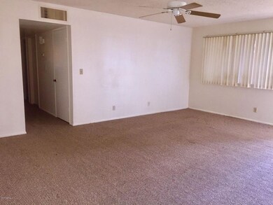 33rd living room