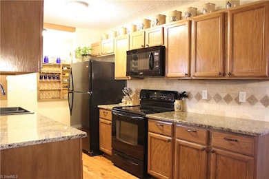 292 Clearview Rd, Statesville, NC 28625 - photo 4