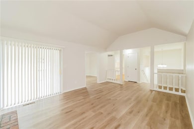 1018 Silver Lake Dr, Raymore, MO 64083 - photo 3