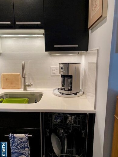 8500 Jfk Blvd E unit 3A, North Bergen, NJ 07047 - photo 5