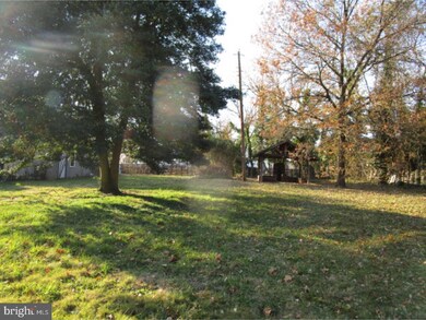 310 Billings Ave, Paulsboro, NJ 08066 - photo 7