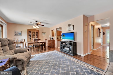 3996 Parkside Ct, Mount Joy, PA 17552 - photo 7