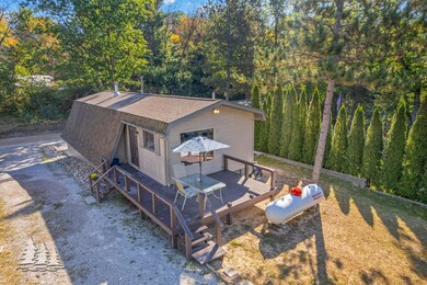6122 Beach Rd