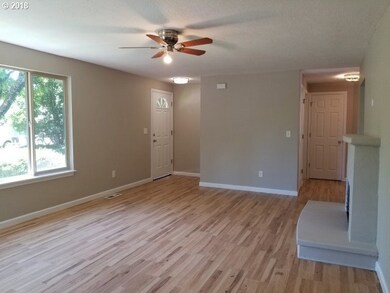 1565 Linda Ave, Eugene, OR 97401 - photo 3