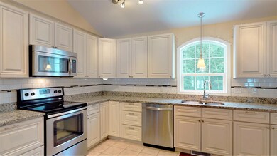 6 Stanley St, Old Orchard Beach, ME 04064 - photo 2