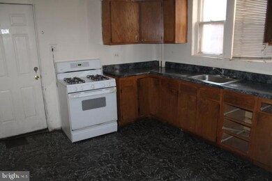 1344 Sheridan St, Camden, NJ 08104 - photo 5