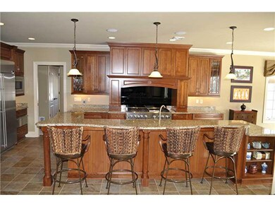 Kitchen. Gourmet Kitchen w/ Granite Center Island