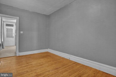 955 N 11th St, Reading, PA 19604 - photo 5