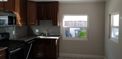 20189 Wisteria St, Castro Valley, CA 94546 - photo 5