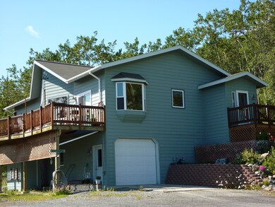 Pinochle attached garage