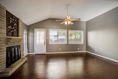 8450 Lake Crystal Dr, Houston, TX 77095 - photo 7