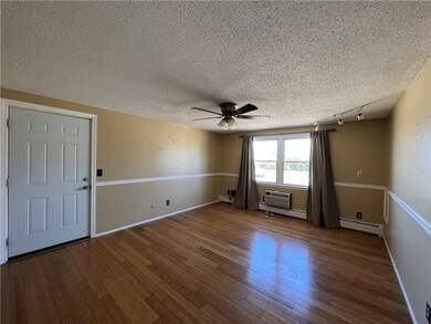 11 Woodbine St unit 3, Pawtucket, RI 02860 - photo 4