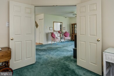 36 Palmer Square unit 29, Beverly, NJ 08010 - photo 5