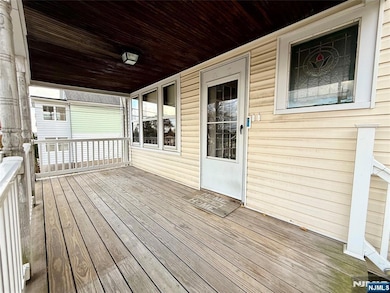 140 Westervelt Ave unit 1, Hawthorne, NJ 07506 - photo 2