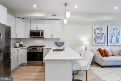 3717 9th St NW unit 2, Washington, DC 20010 - photo 4