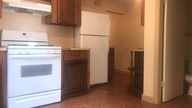 100 Hubbard St, Ludlow, MA 01056 - photo 2