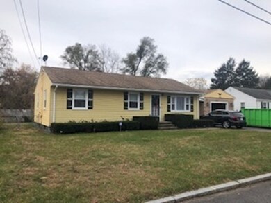 324 Stapleton Rd, Springfield, MA 01109 - photo 4